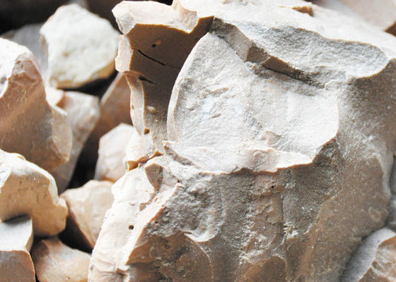 Sidérurgie élevée de l'aluminate Al2O3 50% Min Ladle Refining Slag For de calcium de Premelting